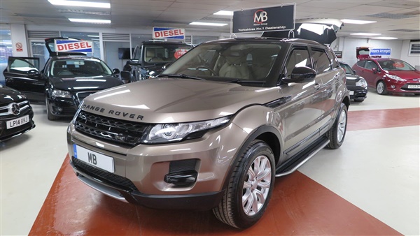 Land Rover Range Rover Evoque 2.2 SD4 Pure 5dr Auto [9] Full