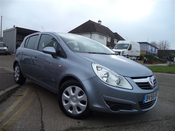 Vauxhall Corsa 1.4 i 16v Club 5dr Auto