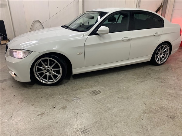 BMW 3 Series 318i Sport Plus Edition 2