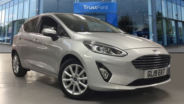 Ford Fiesta 1.0 EcoBoost Titanium 5dr Auto ONE OWNER FULL