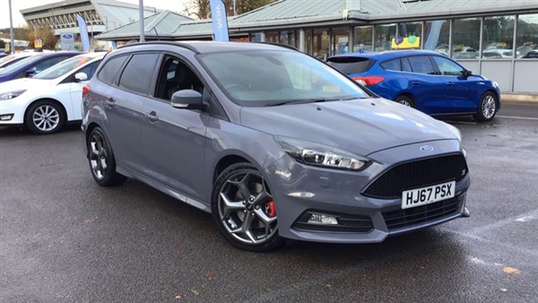 Ford Focus 2.0T EcoBoost ST-3 With Heated Front Recaro Seats