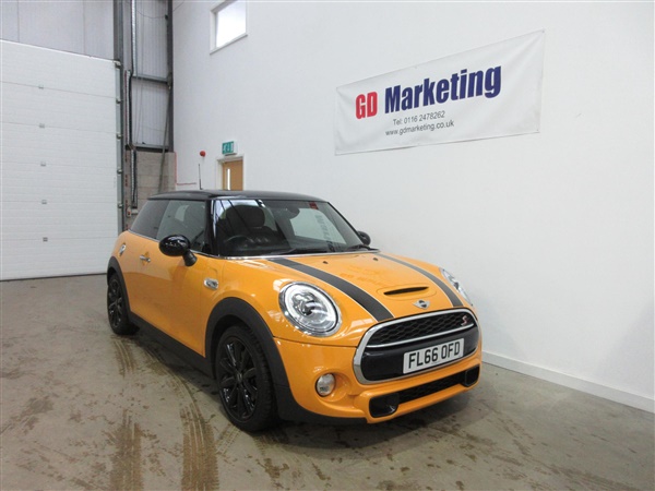 Mini Hatch 2.0 Cooper S 3dr [Chili Media XL +