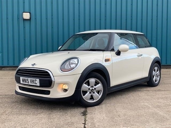 Mini Hatch One 1.2 3dr with Pepper Pack, Air Conditioning