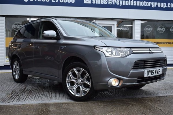 Mitsubishi Outlander 2.0 PHEV GX 3H 5d AUTO 162 BHP