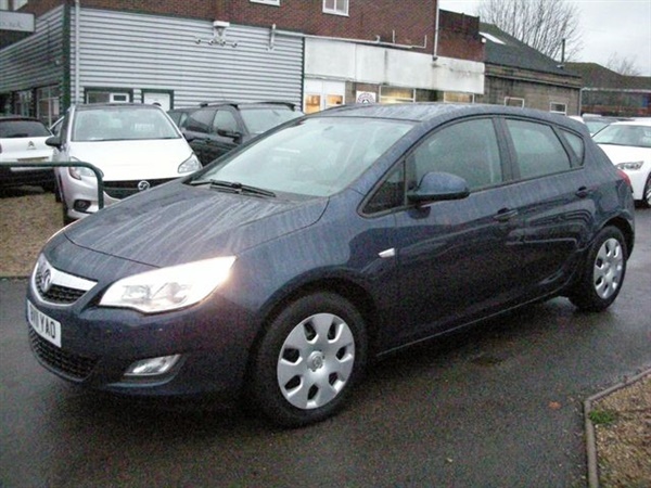 Vauxhall Astra 1.6 EXCLUSIV 5d 113 BHP Auto