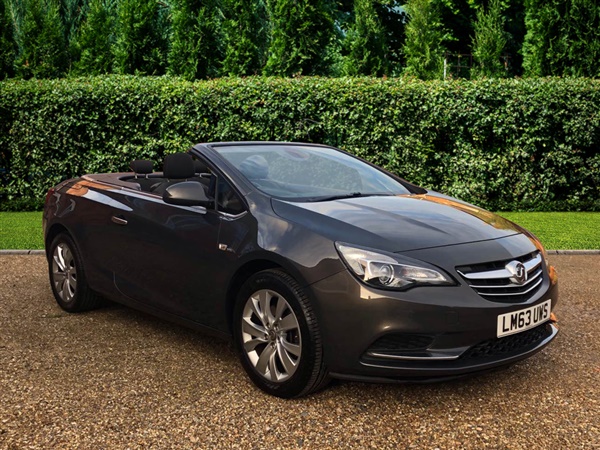 Vauxhall Cascada SE 2.0 Cdti S/S Convertible with Alloys and
