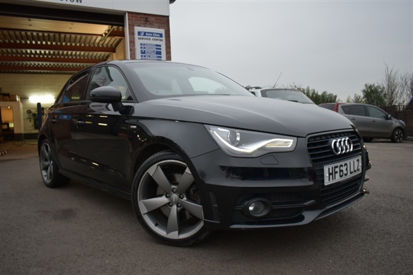 Audi A1 SPORTBACK TDI S LINE BLACK EDITION