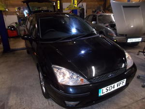  Ford Focus 1.6i Ghia,  miles, Just serviced & New