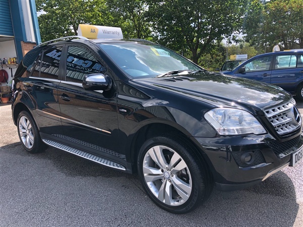 Mercedes-Benz M Class 3.0 ML300 CDI BlueEFFICIENCY Sport