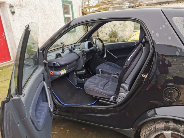 Smart car for sale with spare winter tyres