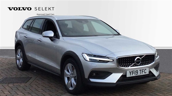 Volvo V60 (Winter Pack, Adaptive Cruise) Auto