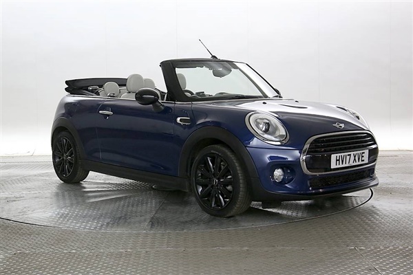 Mini Convertible 1.5 Cooper Chili/Media Pack Auto