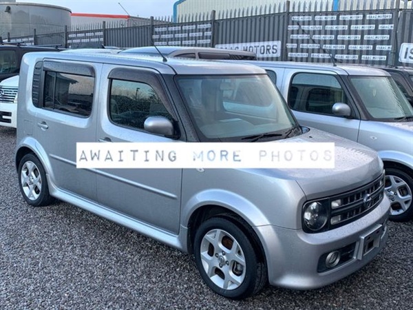 Nissan Cube RX 1.4 AUTOMATIC 7 SEATER