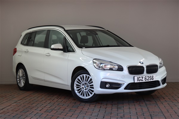 BMW 2 Series 218i Luxury [Cruise Control, Electric Tailgate]