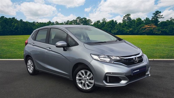 Honda Jazz 1.3 i-VTEC SE CVT + Navi Automatic