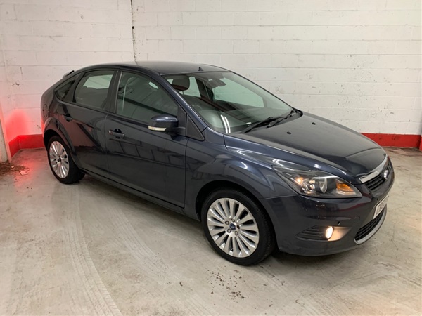 Ford Focus Titanium 1.6 Auto