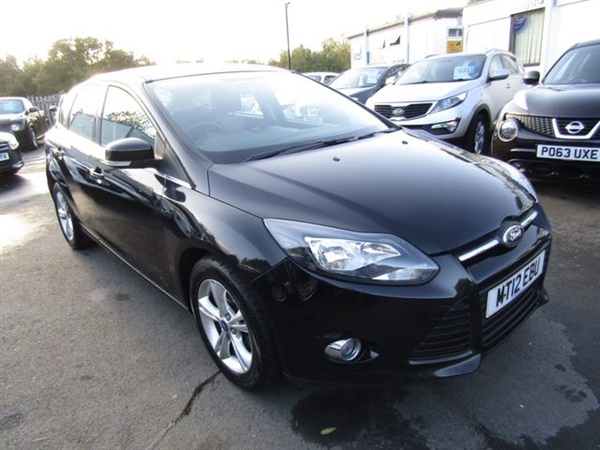 Ford Focus 1.0 ZETEC 5d 124 BHP