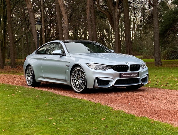 BMW 4 Series M4 COMPETITION PACKAGE DCT Coupe Heads Up