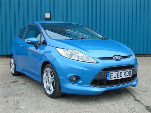Ford Fiesta 1.6 Zetec S with Rear Boot Spoiler