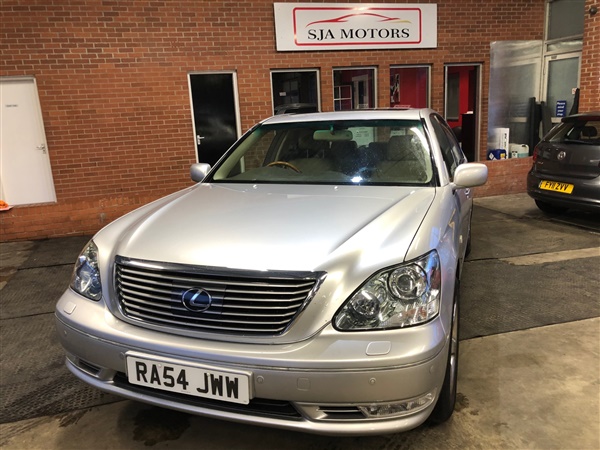 Lexus LS  V8 4dr Auto