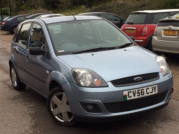 Ford Fiesta 1.4 TD Zetec 5dr