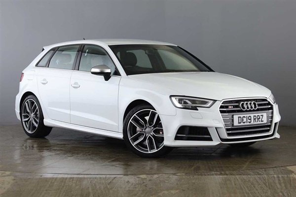 Audi S3 Sportback TFSI 300 PS S tronic Automatic