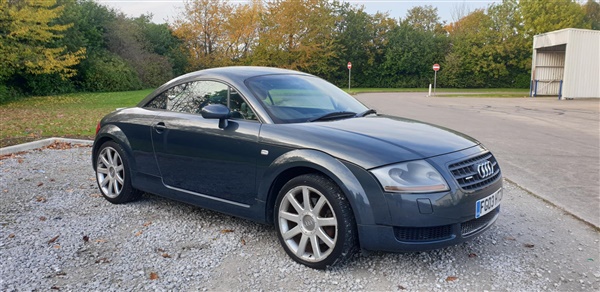 Audi TT 1.8 T Quattro 2dr [225]