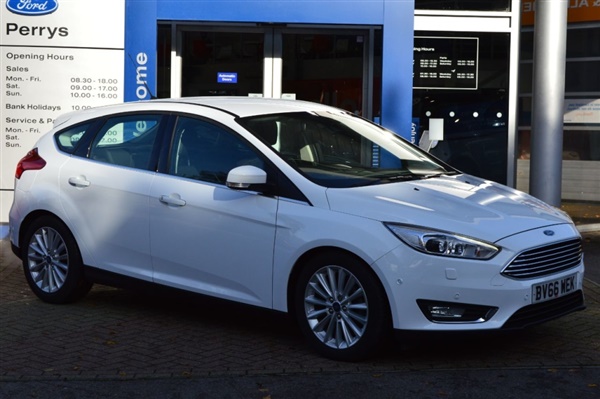 Ford Focus 1.0 EcoBoost 125 Titanium X Navigation 5dr