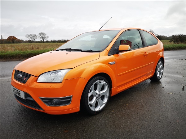 Ford Focus 2.5T 226 ST-2