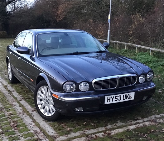 Jaguar XJ Series 4.2 V8 SE 4dr Auto