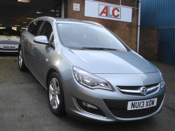 Vauxhall Astra 2.0 CDTi 16V SRi [dr [Start Stop]