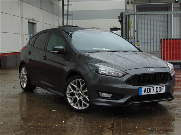 Ford Focus 1.0 EcoBoost 125 ST-Line Navigation 5dr