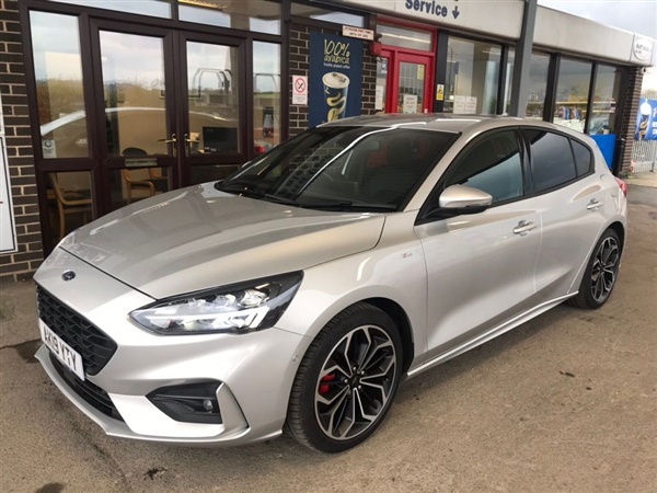 Ford Focus 1.0T EcoBoost ST-Line X Auto (s/s) 5dr
