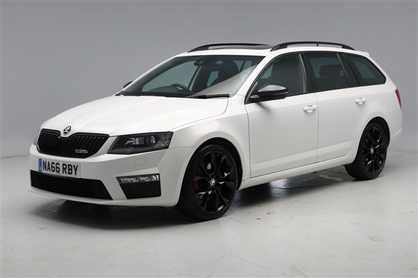 Skoda Octavia 2.0 TDI CR vRS 5dr - LANE DEPARTURE - DRIVING