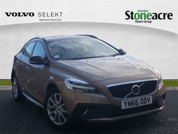 Volvo V T3 Pro Cross Country 5dr Petrol Auto (s/s)