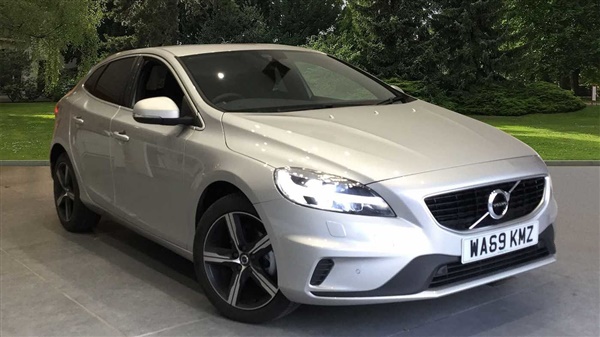 Volvo V40 Edition Manual (Front Park Assist, Power Driver
