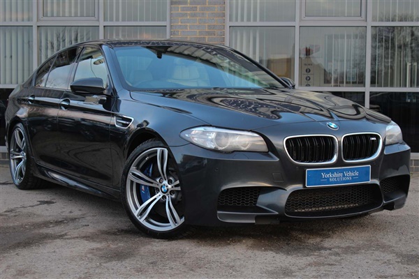 BMW M5 4.4 (Competition Pack) M DCT (s/s) 4dr Auto