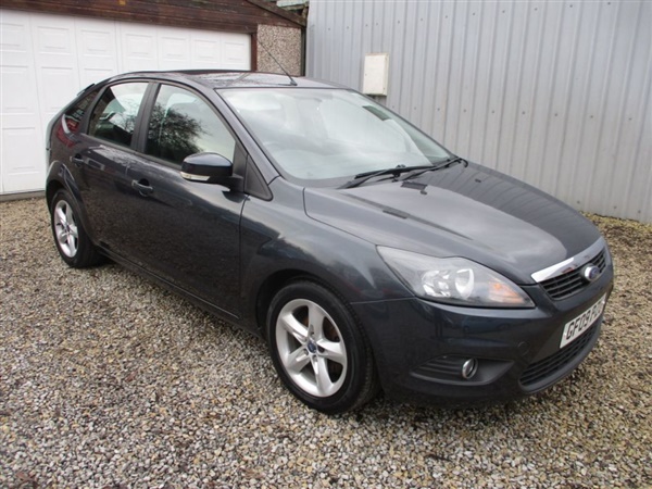 Ford Focus 1.6 Zetec 5dr LOW MILES - FSH