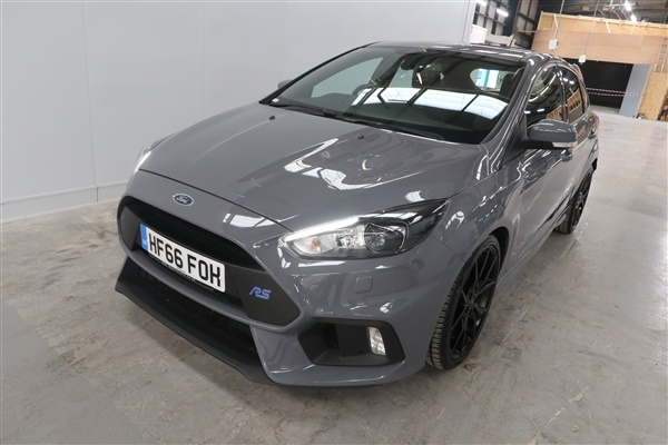 Ford Focus 2.3 EcoBoost 5dr - SPORTS SEATS - 19 BLACK FORGED