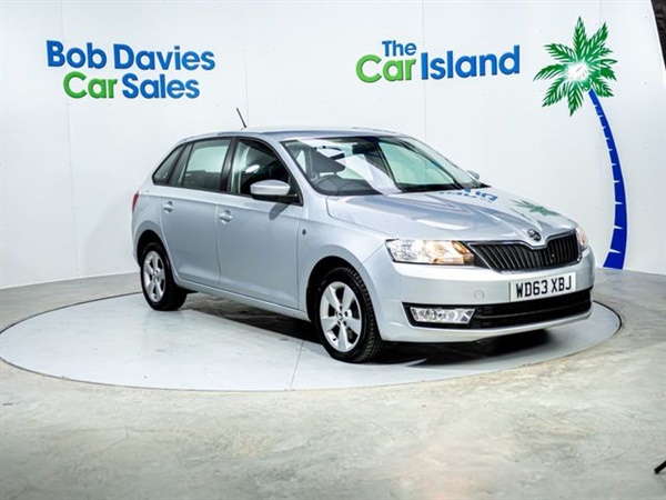 Skoda Rapid 1.2 SPACEBACK SE TSI 5d 104 BHP