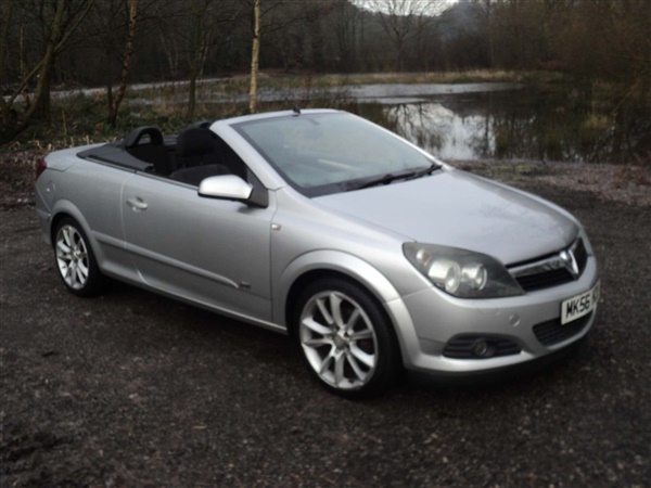 Vauxhall Astra 1.8 i 16v Sport Twin Top 2dr