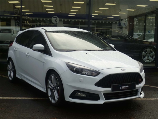 Ford Focus 2.0T EcoBoost ST-3 (s/s) 5dr