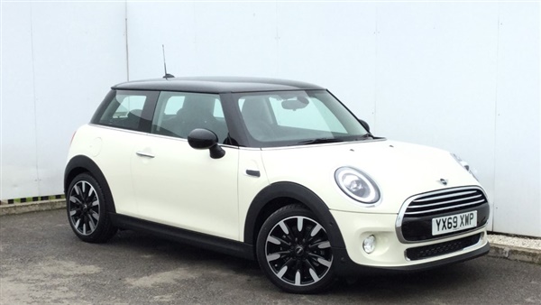 Mini Hatch 1.5 Cooper Classic II 3dr [Comfort Pack]