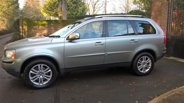 Volvo XC D5 SE GEARTRONIC/AUTOMATIC 4x4 (7 SEATS)