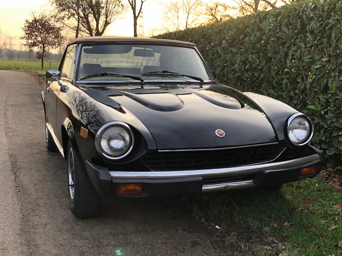 Fiat - 124 Sport Spider 