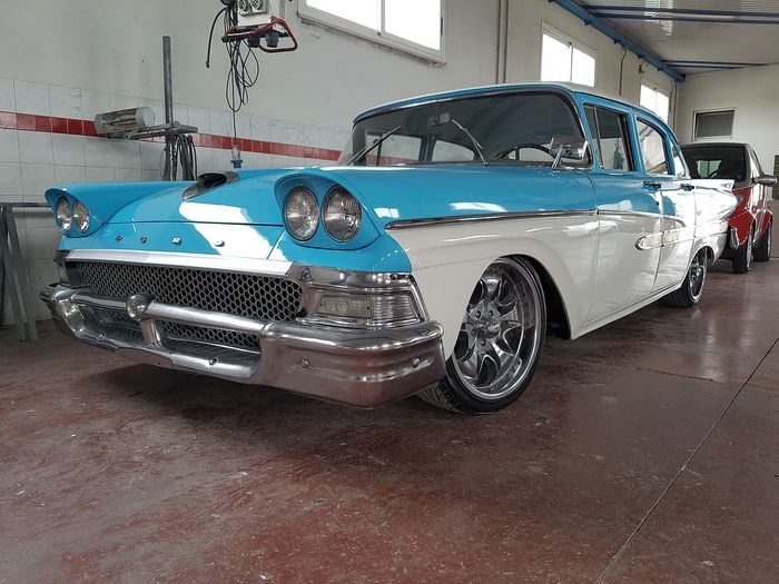 Ford - Fairlane - 