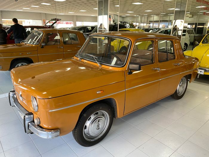 Renault - 8 - Totally unrestored original - 