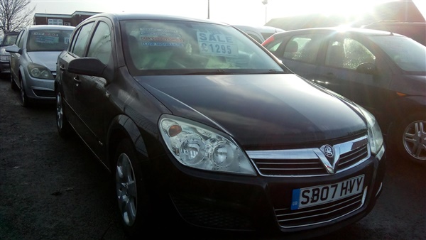 Vauxhall Astra 1.4i 16V Club 5dr[LOW INSURANCE GROUPS]