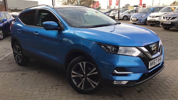 Nissan Qashqai 1.2 DiG-T Tekna [Glass Roof Pack] 5dr Xtronic