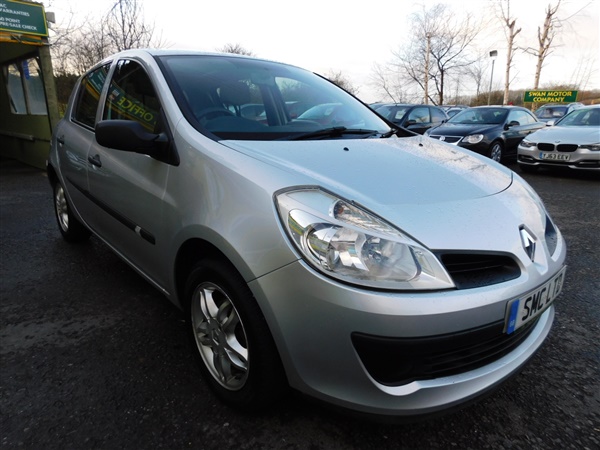 Renault Clio EXPRESSION 16V LONG MOT! 12 MONTHS AA COVER!